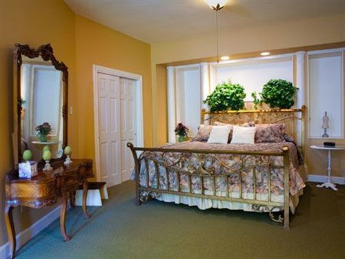 Creekhaven Inn & Spa Wimberley Exterior photo