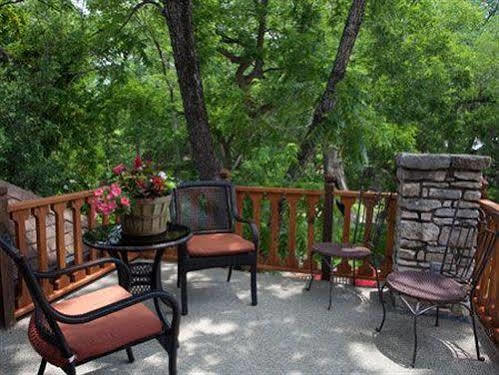 Creekhaven Inn & Spa Wimberley Exterior photo